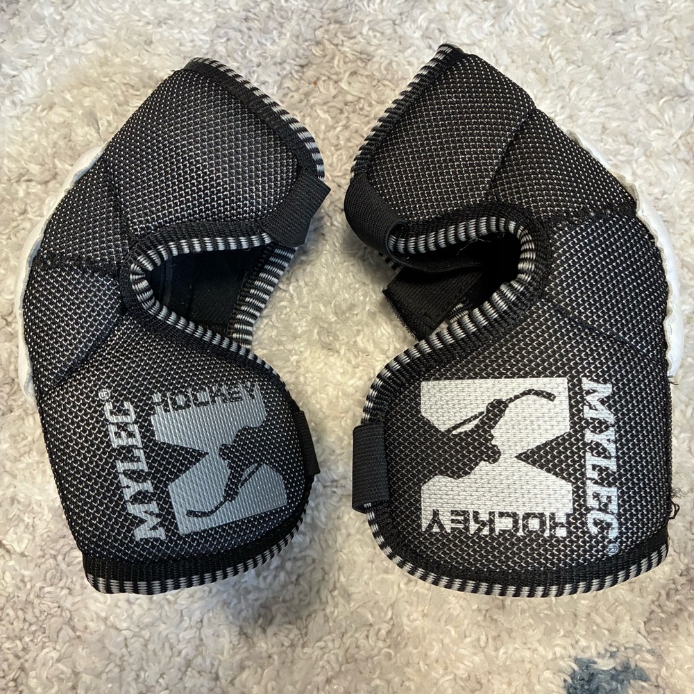 Kids Hockey Elbow Pads - Picture 6 of 6